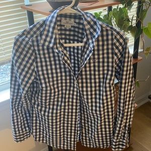 Vineyard vines button down shirt